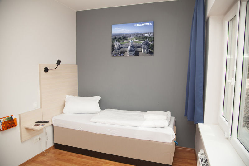 A&O Hamburg Reeperbahn Hotel Exterior photo